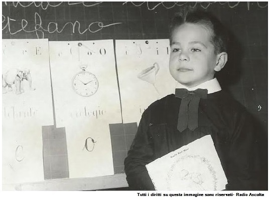 Paolo il primo giorno di scuola negli anni 60.